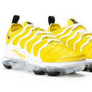 nike vapormax plus women's yellow